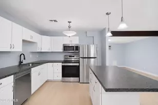 917 N 95th St, Mesa, AZ 85207 - Photo 9