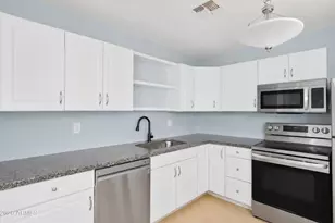 917 N 95th St, Mesa, AZ 85207 - Photo 11