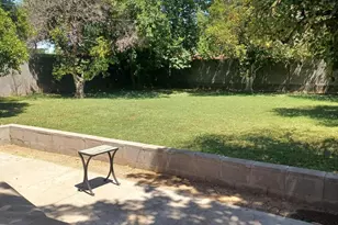 814 E Lamar Rd, Phoenix, AZ 85014 - Photo 11