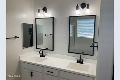 2152 W Emrie Avenue, San Tan Valley, AZ 85144 - Photo 5