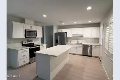 121 E Santa Cruz Drive, Tempe, AZ 85282 - Photo 3