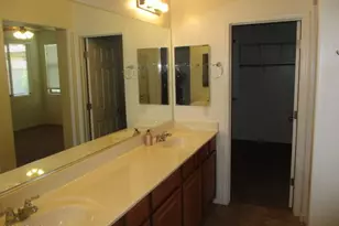 2950 E Glenhaven Dr, Phoenix, AZ 85048 - Photo 9