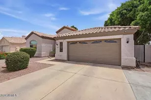 11203 W Cottonwood Ln, Avondale, AZ 85392 - Photo 1