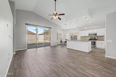 2428 E Cielo Grande Avenue, Phoenix, AZ 85024 - Photo 3