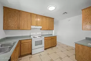 7008 N 12th St, Phoenix, AZ 85020 - Photo 9