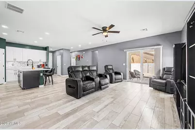 15901 S Saxon Road, Arizona City, AZ 85123 - Photo 5