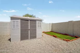 15901 S Saxon Rd, Arizona City, AZ 85123 - Photo 21