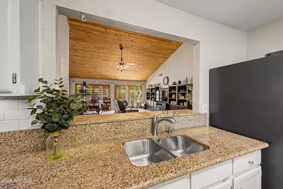 8822 W Purdue Avenue, Peoria, AZ 85345 - Photo 13