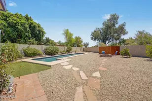 8822 W Purdue Ave, Peoria, AZ 85345 - Photo 31
