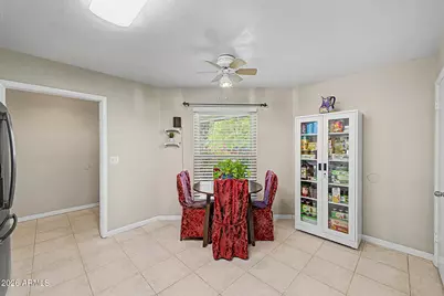 8822 W Purdue Avenue, Peoria, AZ 85345 - Photo 11