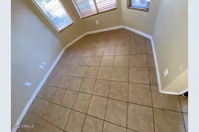16042 W Latham Street, Goodyear, AZ 85338 - Photo 9