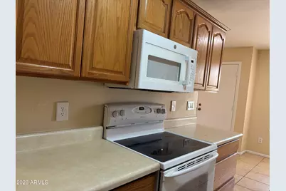 9920 N 97th Drive #B, Peoria, AZ 85345 - Photo 5