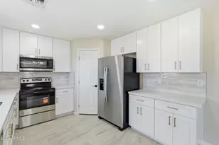 38550 N La Grange Ln, San Tan Valley, AZ 85140 - Photo 3