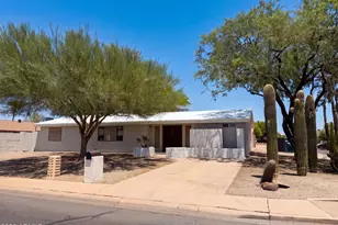 103 N 63rd St, Mesa, AZ 85205 - Photo 1