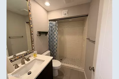 3243 N 38th Street #3, Phoenix, AZ 85018 - Photo 17