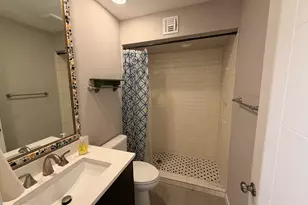 3243 N 38th St, Phoenix, AZ 85018 - Photo 17