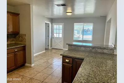 1041 W 18th Street, Tempe, AZ 85281 - Photo 7