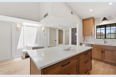 8344 N 21st Drive #I211, Phoenix, AZ 85021 - Photo 11