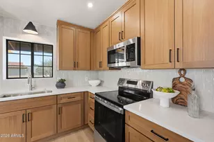 8344 N 21st Dr, Phoenix, AZ 85021 - Photo 9