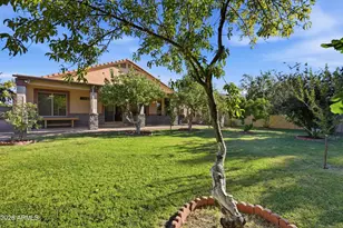 718 E Orangewood Ave, Phoenix, AZ 85020 - Photo 43