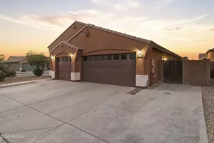 2922 W Dunbar Dr, Phoenix, AZ 85041 - Photo 49