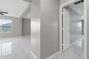 2922 W Dunbar Dr, Phoenix, AZ 85041 - Photo 37