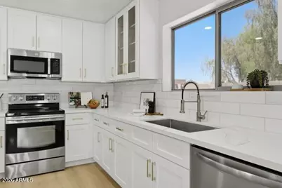 3034 W Oberlin Way, Phoenix, AZ 85083 - Photo 9