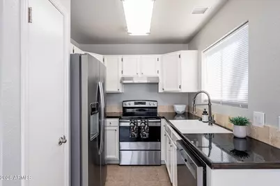 4710 W Wahalla Lane, Glendale, AZ 85308 - Photo 13