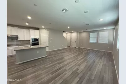 2669 S Peppertree Drive #101, Gilbert, AZ 85295 - Photo 5