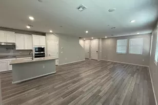 2669 S Peppertree Dr, Gilbert, AZ 85295 - Photo 5