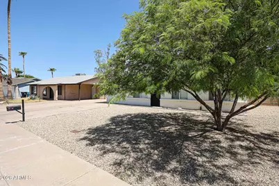 4034 E Windrose Drive, Phoenix, AZ 85032 - Photo 3
