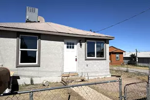208 N Cleveland Ave, Bisbee, AZ 85603 - Photo 1