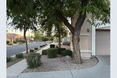 642 E Torrey Pines Place, Chandler, AZ 85249 - Photo 9