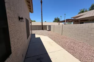 19816 N 34th Pl, Phoenix, AZ 85050 - Photo 15
