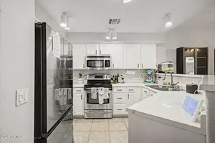 955 S Banning St, Gilbert, AZ 85296 - Photo 9