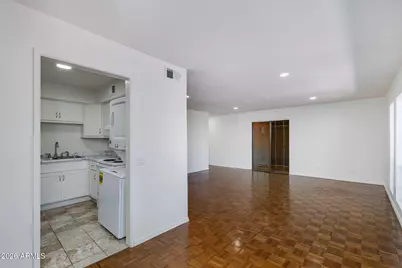 5211 N 24th Street #105, Phoenix, AZ 85016 - Photo 5
