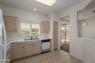 22202 N Cochise Ln, Sun City West, AZ 85375 - Photo 7