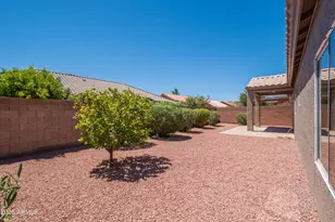 22202 N Cochise Ln, Sun City West, AZ 85375 - Photo 15