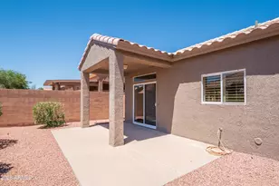 22202 N Cochise Ln, Sun City West, AZ 85375 - Photo 17