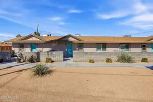 840 E Turney Ave, Phoenix, AZ 85014 - Photo 1