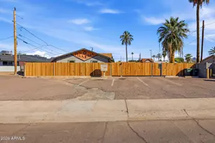 840 E Turney Ave, Phoenix, AZ 85014 - Photo 19