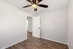 840 E Turney Ave, Phoenix, AZ 85014 - Photo 11
