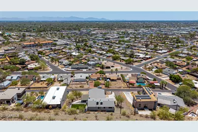 306 W Camino Vista, Phoenix, AZ 85021 - Photo 77