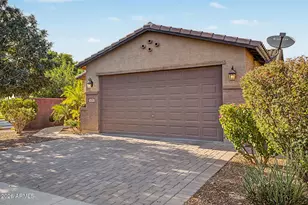 528 W Evergreen Pear Ave, San Tan Valley, AZ 85140 - Photo 3