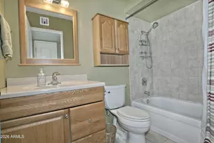 846 E Village Cir Dr N, Phoenix, AZ 85022 - Photo 13