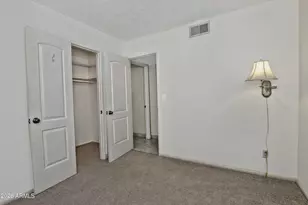 846 E Village Cir Dr N, Phoenix, AZ 85022 - Photo 19