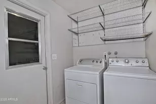 846 E Village Cir Dr N, Phoenix, AZ 85022 - Photo 29