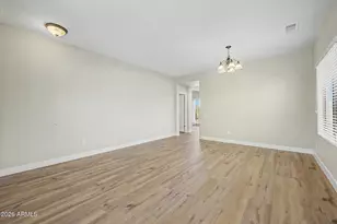 2042 W Davis Rd, Phoenix, AZ 85023 - Photo 11