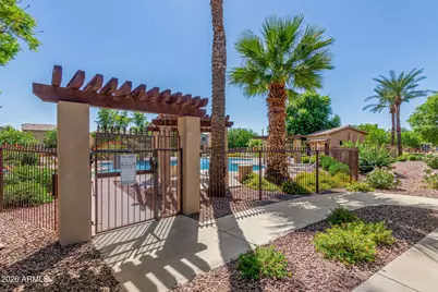 2042 W Davis Road, Phoenix, AZ 85023 - Photo 1
