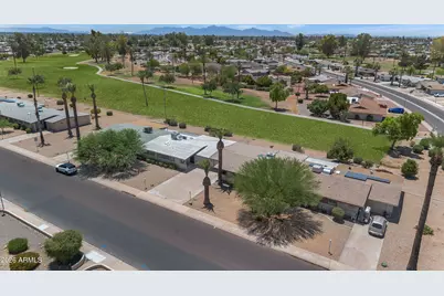 10433 W Oakmont Drive, Sun City, AZ 85351 - Photo 33